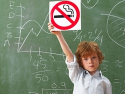Để tránh hình thành thói quen hút thuốc lá ở trẻ