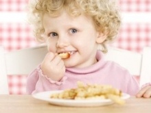 Chế độ ăn cho trẻ từ 1 đến 3 tuổi