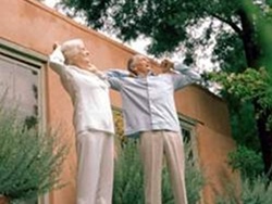 Vận động thể chất giúp về già minh mẫn