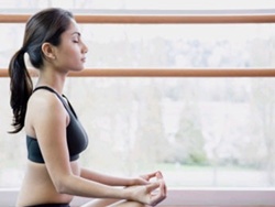 Yoga giúp phòng bệnh tăng huyết áp